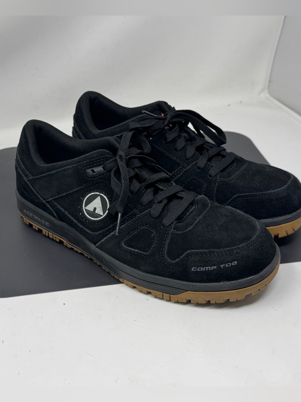 Airwalk Women's Low Top Shoes — Black/Gum, Size 11 Model# AW6310 work comp toe
